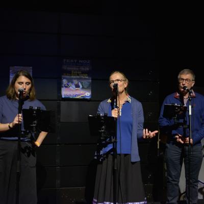 Istribilh chants a danser en breton au fest noz